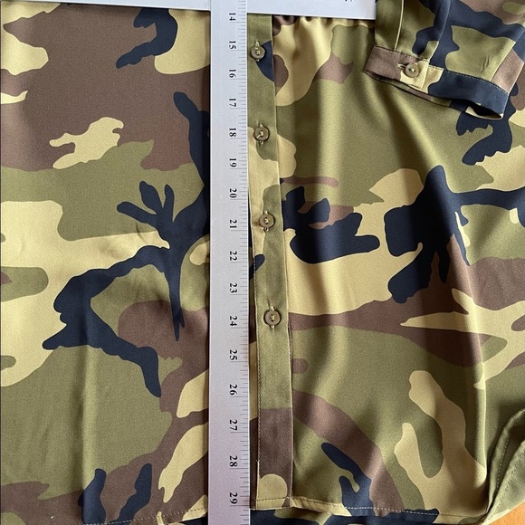 ❗️SALE❗️NWOT - 2 Joan Rivers tunics - Picture 5 of 5